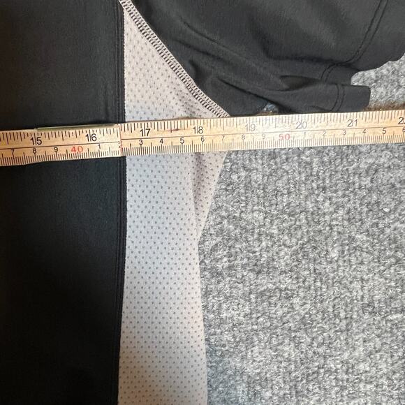 Nike Shirt Womens Medium Black Crewneck Short Sleeve Performance Stretch - Picture 9 of 11